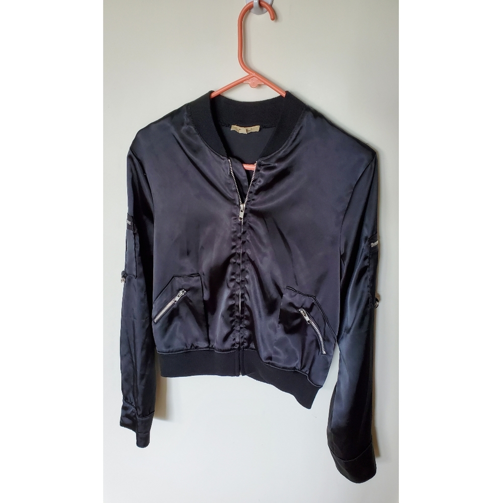🌙 4 for $20 Black Bomber Jacket 🌙